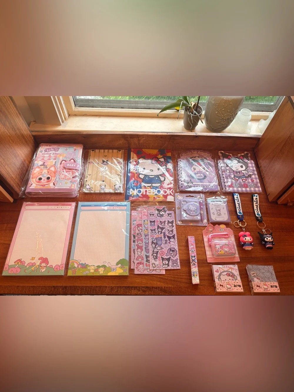 Large Hello Kitty and Friends Bundle